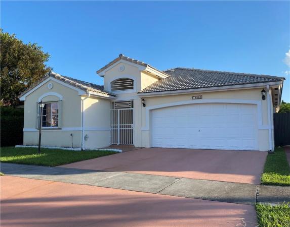 Lago Mar South, 15860 SW 85th St, Kendall, Florida 33193, image 1
