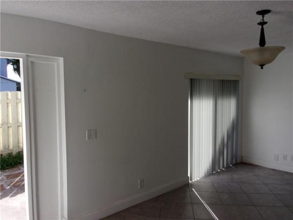 Habitat 2, 5928 NW 21st St #49-C, Lauderhill, Florida 33313, image 2