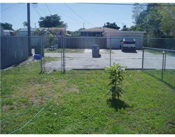 Hollywood Park, 2442 Wilson St, Hollywood, Florida 33020, image 3