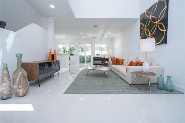Atlantic East Townhomes, 733 SE 1st Ct, Pompano Beach, Florida 33060, image 1