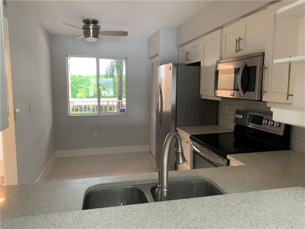 Huntington Pointe, 6112 Huntwick Ter #204, Delray Beach, Florida 33484, image 3