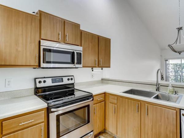Key North, 5201 SW 31st Ave, Dania Beach, Florida 33312, image 1