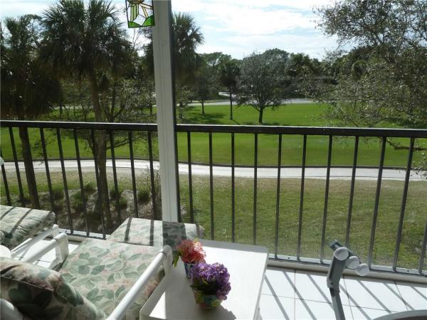 The Palms Of Deer Creek, 2440 Deer Creek Country Club Blvd #304-C, Deerfield Beach, Florida 33442, image 2