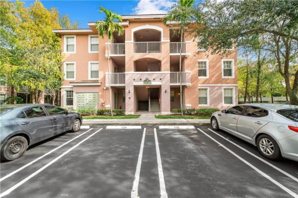 Cypress Pointe At Turtle Run, 6670 W Sample Rd, Coral Springs, Florida 33067, image 1