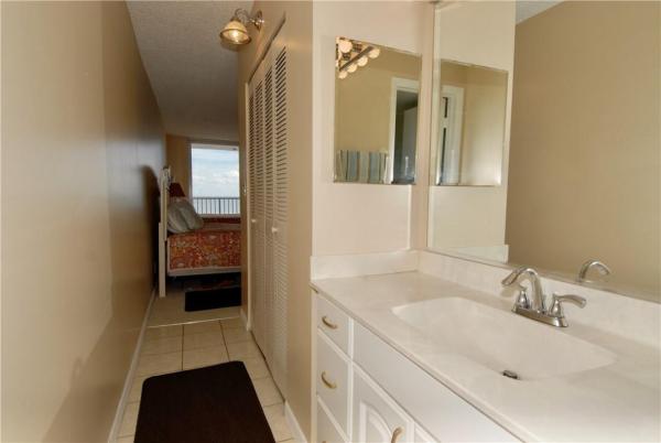 Edgewater Beach Towers, 400 N Surf Rd #605, Hollywood, Florida 33019, image 2