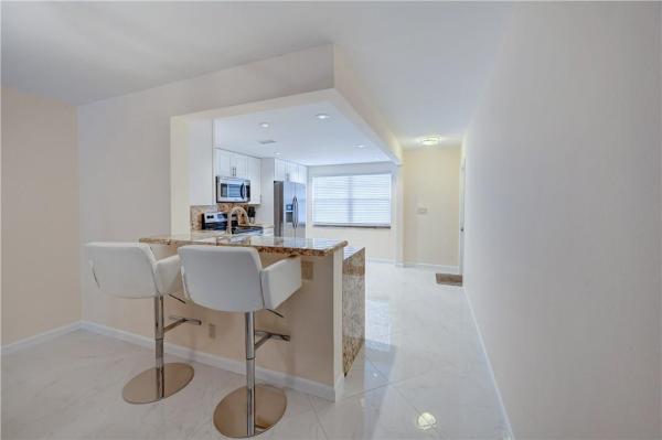 Portofino Village, 3101 Portofino Pt #O2, Coconut Creek, Florida 33066, image 1