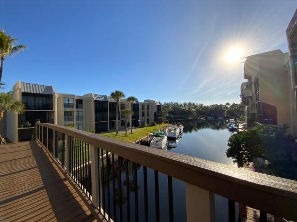 Boca Bayou, 2 Royal Palm Way #2050, Boca Raton, Florida 33432, image 2