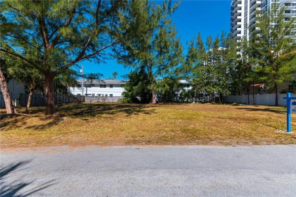 Silver Beach, 3225 NE 5th St STREET, Pompano Beach, Florida 33062, image 1