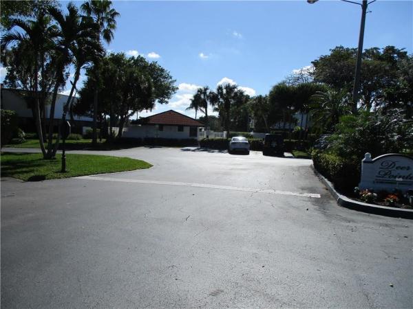 Deer Pointe, 271 NW 36th Ave, Deerfield Beach, Florida 33442, image 3