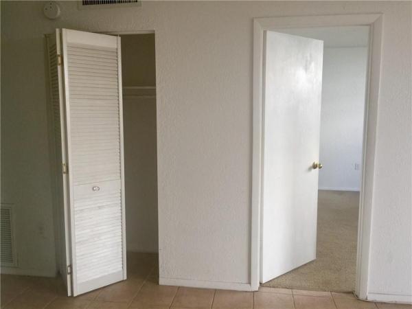 1251 NE 108th St #416, Unincorporated Dade County, Florida 33161, image 2