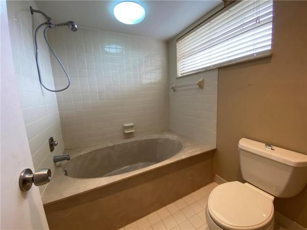 The Woodlands Of Deer Creek, 2031 Deer Creek Woodlands Way, Deerfield Beach, Florida 33442, image 1