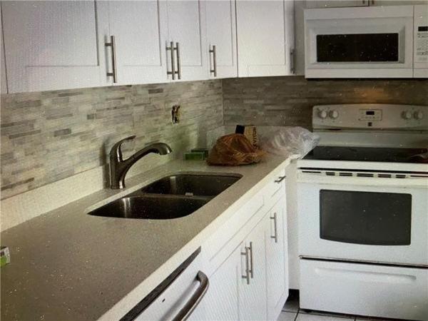 Parkway Gardens, 214 SW 1st St #I-5, Pompano Beach, Florida 33060, image 2