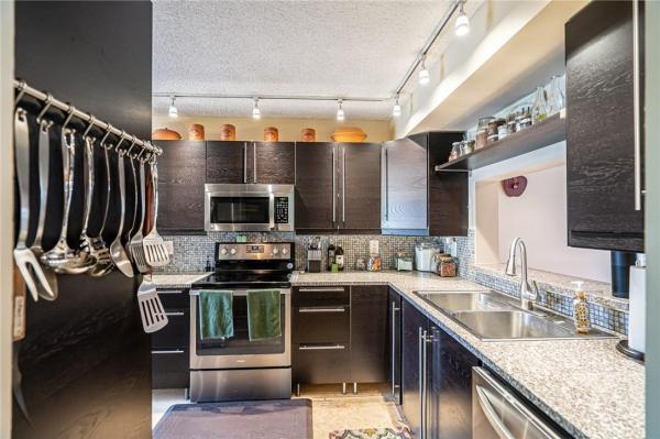 Alhambra Village, 2303 NW 37th Ave, Coconut Creek, Florida 33066, image 1