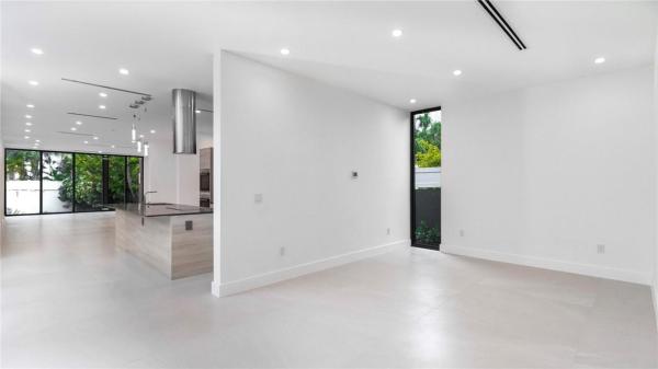 1845 NE 124th St, North Miami, Florida 33181, image 2