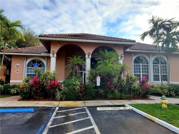 Serenity Palms, 3231 Sabal Palm Mnr #204, Davie, Florida 33024, image 2