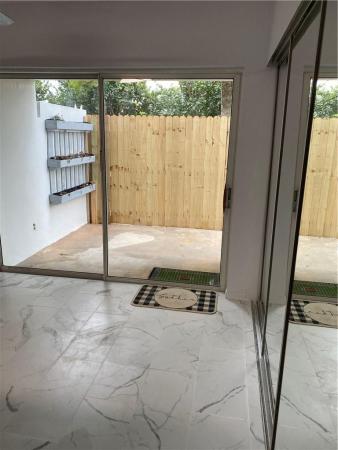 Park Place Townhomes, 5090 Elmhurst Rd #B, West Palm Beach, Florida 33417, image 1