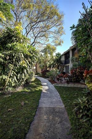 Embarcadero, 5234 NE 6th Ave #B25, Oakland Park, Florida 33334, image 1