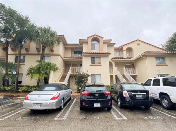 The Sterling Villages Of Palm Beach Lakes, 13314 Glenmoor Dr, West Palm Beach, Florida 33409, image 2