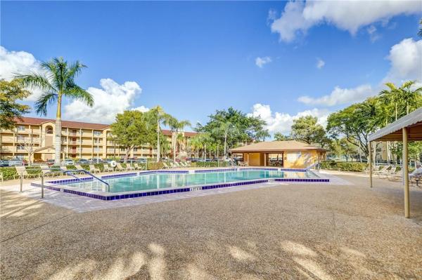 Cambridge At Century Village, 12701 SW 13th St #406F, Pembroke Pines, Florida 33027, image 1
