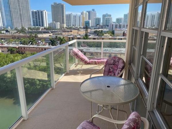 Winston Towers 300, 230 174th St #1019, Sunny Isles Beach, Florida 33160, image 3