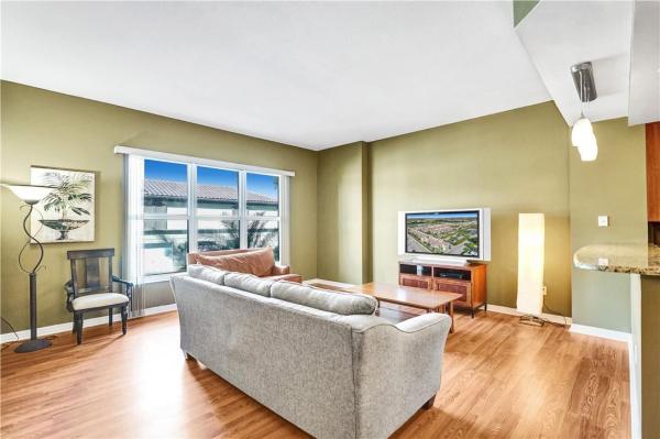 Wilton Station, 2617 NE 14th Ave #111, Wilton Manors, Florida 33334, image 3