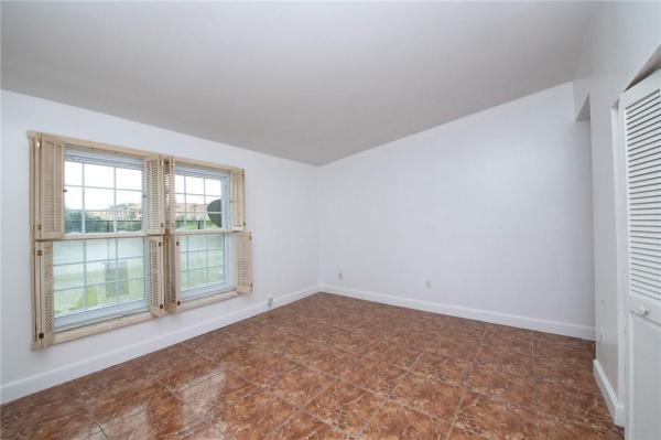 9390 S Meadows Cir, Miramar, Florida 33025, image 3