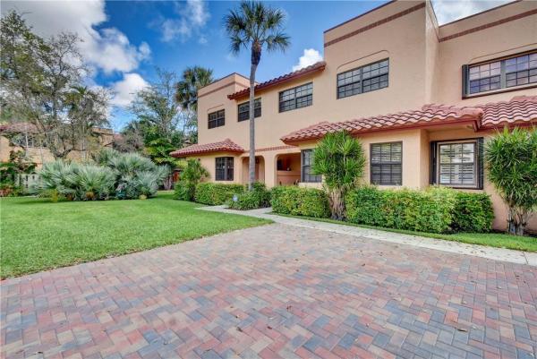 Spanish Springs Townhomes, 201 NE 16th Pl #101, Fort Lauderdale, Florida 33305, image 1
