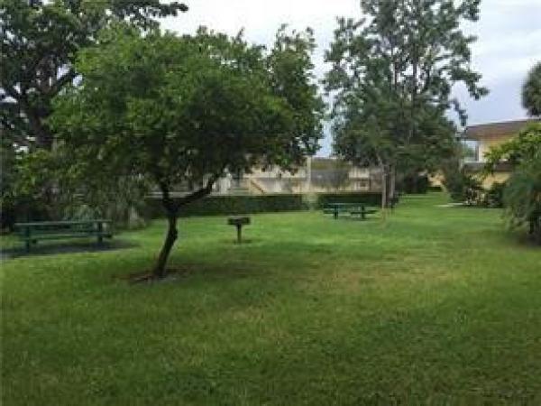 Village Park At Oakland, 5168 NE 6th Ave #416, Oakland Park, Florida 33334, image 1