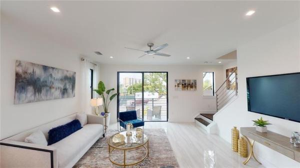 Village At Wilton Manors, 611 NE 22nd Dr, Wilton Manors, Florida 33305, image 2