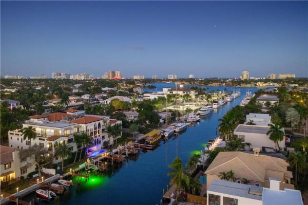 Vela Vista, 1532 SE 12th St #PH-2, Fort Lauderdale, Florida 33316, image 2