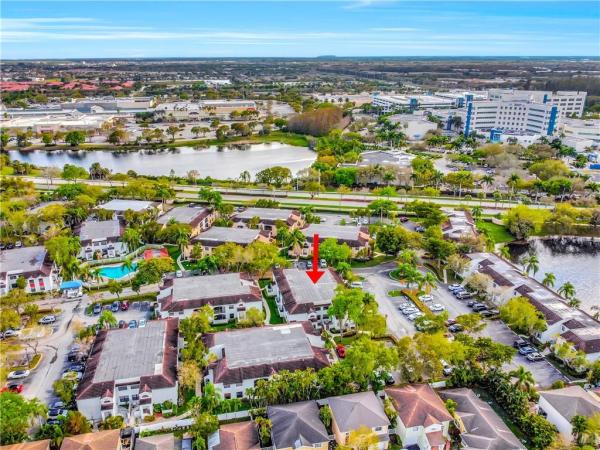 The Provinces Of Pierpointe At Pembroke Lakes, 11991 NW 11th St, Pembroke Pines, Florida 33026, image 3