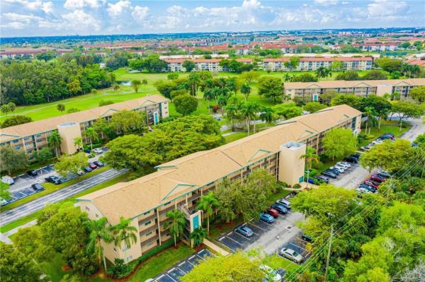 Buckingham At Century Village, 12600 SW 5th Ct #305L, Pembroke Pines, Florida 33027, image 1