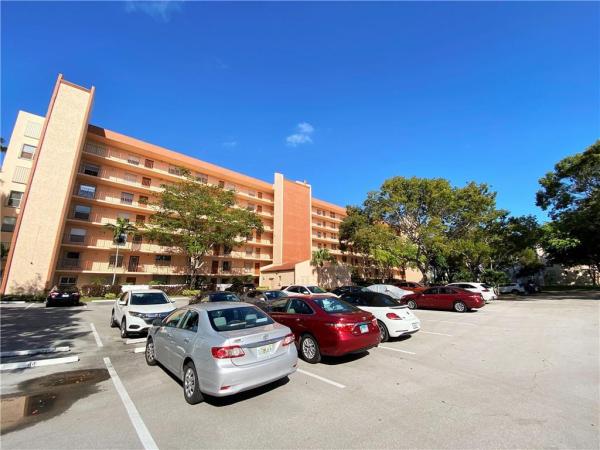 Bonaire Village, 14623 Bonaire Blvd #410, Delray Beach, Florida 33446, image 3