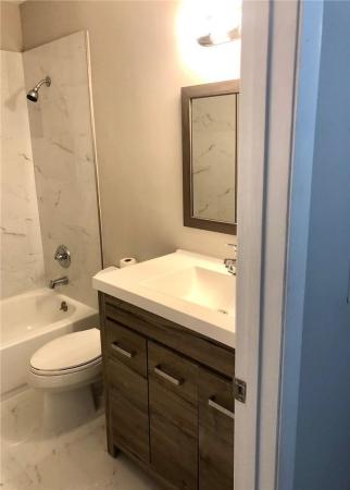 Oakwood On The Green, 9907 NE Riverside Dr #9907, Coral Springs, Florida 33071, image 2