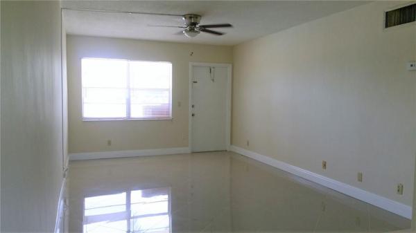 Northeast Heights, 281 NE 40th St #2, Oakland Park, Florida 33334, image 1