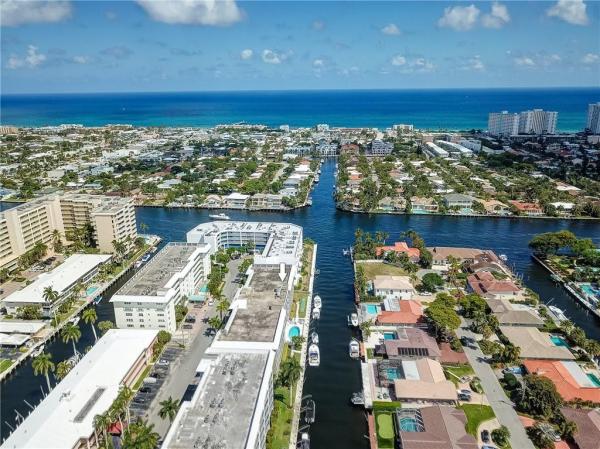 Westchester House, 3080 NE 47th Ct #303, Fort Lauderdale, Florida 33308, image 1