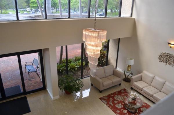 Country Club Village, 16251 Golf Club Rd #206, Weston, Florida 33326, image 1