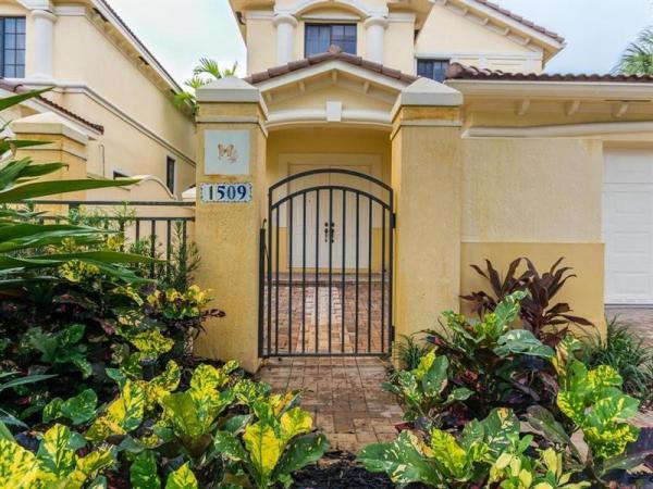 Mariposa Pointe, 1509 Passion Vine Cir #1-4, Weston, Florida 33326, image 1