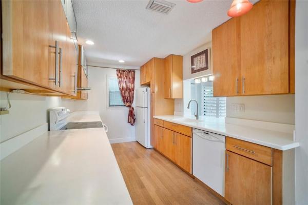 Bella Vista, 1127 E Seminole Ave #12A, Jupiter, Florida 33477, image 1