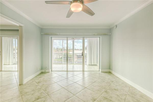 Winston House, 3050 NE 47th Ct #204, Fort Lauderdale, Florida 33308, image 1