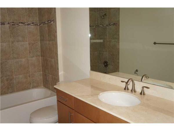Riverwalk At Lago Mar, 125 Riverwalk Cir E, Plantation, Florida 33325, image 3