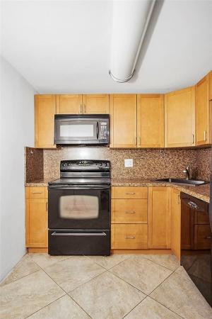 River Manor, 3002 NE 5th Ter #213-B, Wilton Manors, Florida 33334, image 1