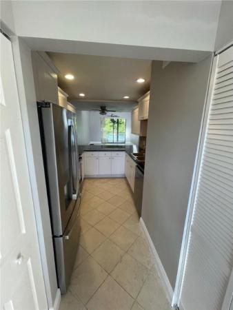 Crystal Bay Club, 4491 Crystal Lake Dr #B206, Deerfield Beach, Florida 33064, image 2