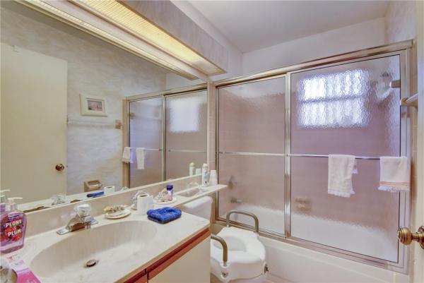 Karanda Village 7, 4186 S Carambola Cir #2183, Coconut Creek, Florida 33066, image 1
