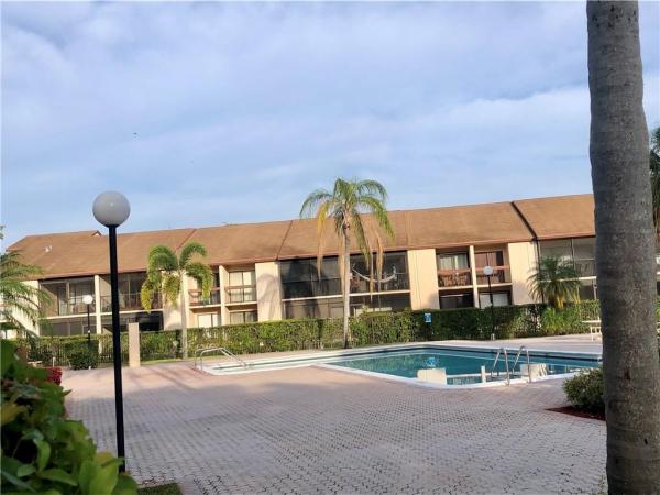 Meadowridge, 2323 SW 15th St #50, Deerfield Beach, Florida 33442, image 2