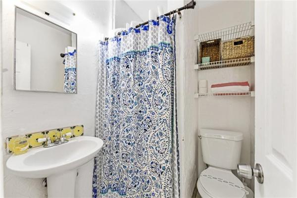 Carlberg Court, 1801 S Olive Ave, West Palm Beach, Florida 33401, image 3