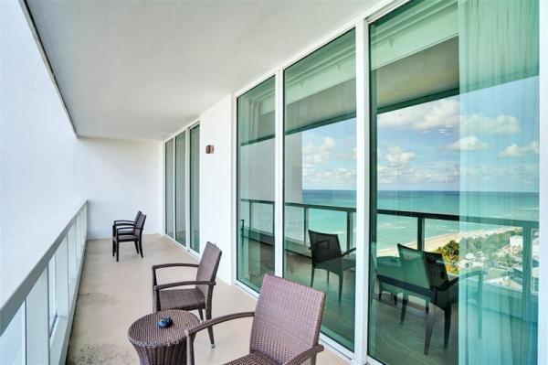 Sorrento Tower, 4391 Collins Ave #1706/1707, Miami Beach, Florida 33140, image 2