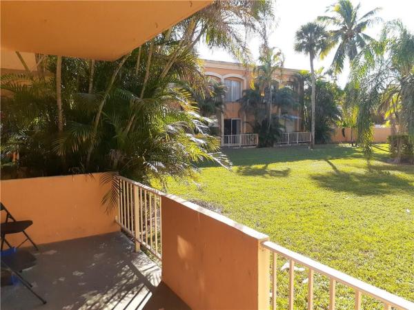 Venetian Gardens At Country Club Of Miami, 18111 NW 68th Ave #I102, Hialeah, Florida 33015, image 3
