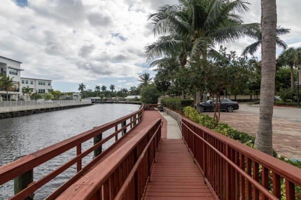 Wilton Station, 2631 NE 14th Ave #201, Wilton Manors, Florida 33334, image 2
