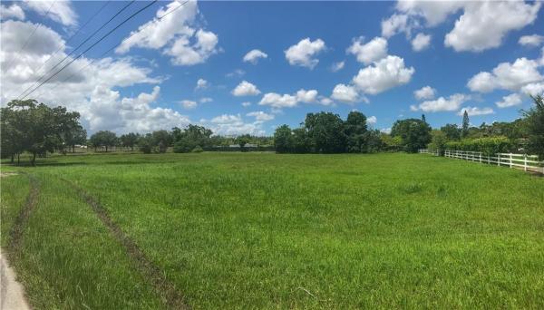 Sunshine Ranches, 14751 Luray Rd, Southwest Ranches, Florida 33330, image 2